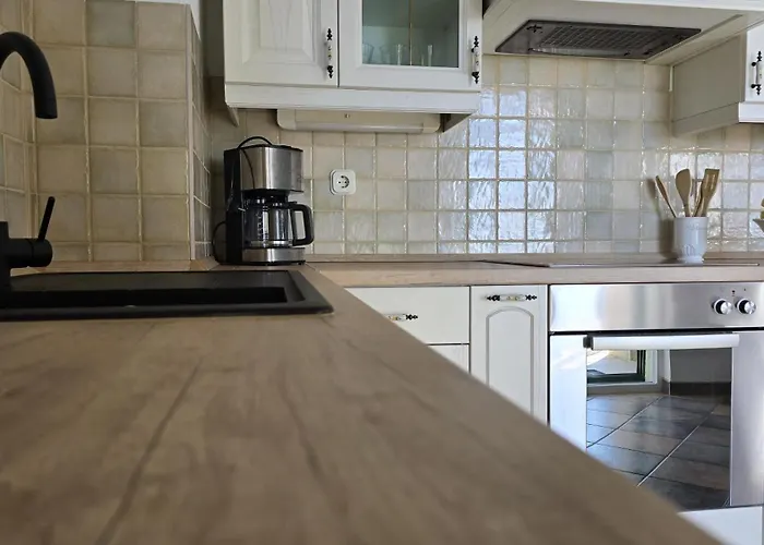 Будинок відпочинку Marina - With Sea View Макарська