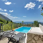 Marina - With Sea View Makarska