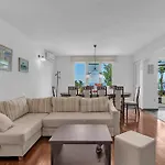 Marina - With Sea View Holiday home Makarska