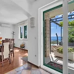 Marina - With Sea View Makarska