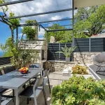 Marina - With Sea View Holiday home