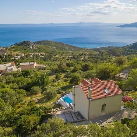 Vakantiehuis Marina - With Sea View