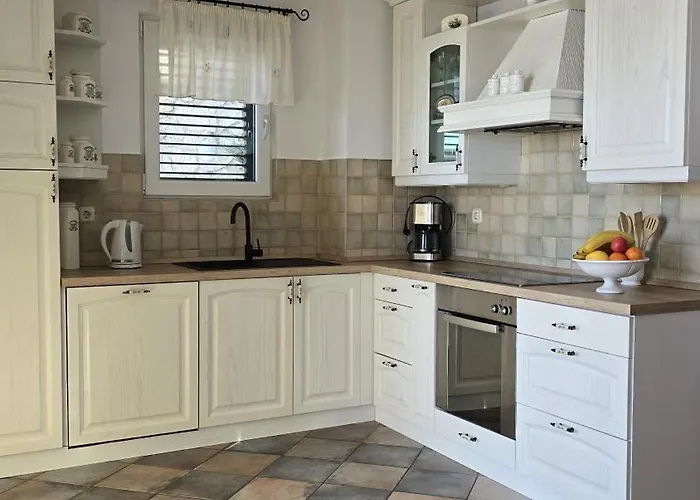 Marina - With Sea View בית נופש