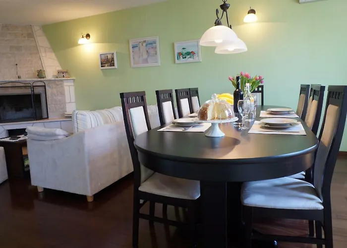 Marina - With Sea View Holiday home *