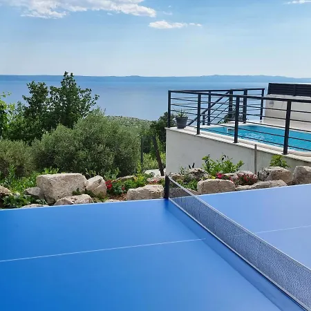 Marina - With Sea View Makarska