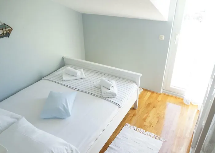 Marina - With Sea View Holiday home